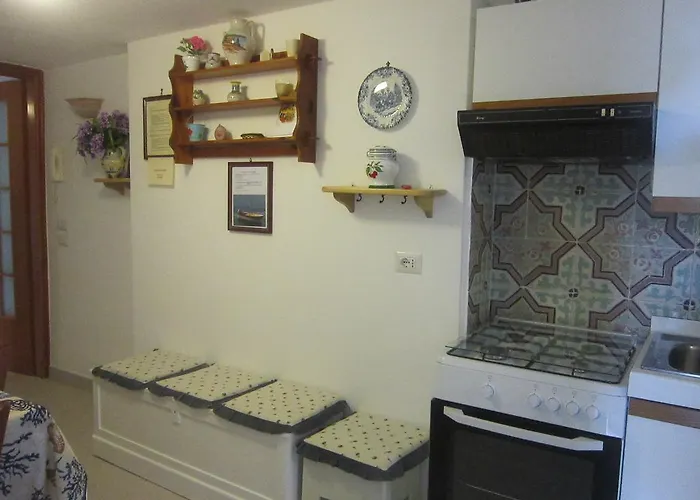 Bed & Breakfast Apollo 4*