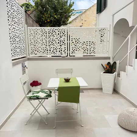 Villa Apollo B&B Oda ve Kahvaltı Capri