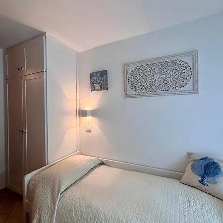 Villa Apollo B&B Oda ve Kahvaltı 4*