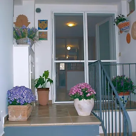 Apollo Bed & Breakfast