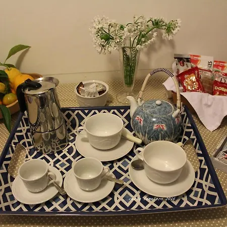Apollo Bed & Breakfast 2*