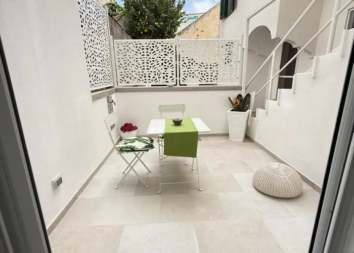 Villa Apollo B&B Oda ve Kahvaltı Capri