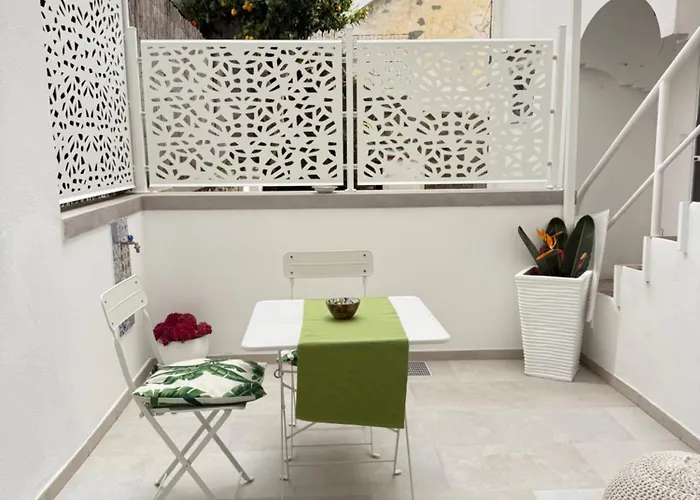 Villa Apollo B&B Oda ve Kahvaltı Capri