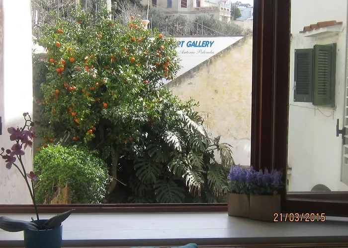 Apollo Panzió Capri