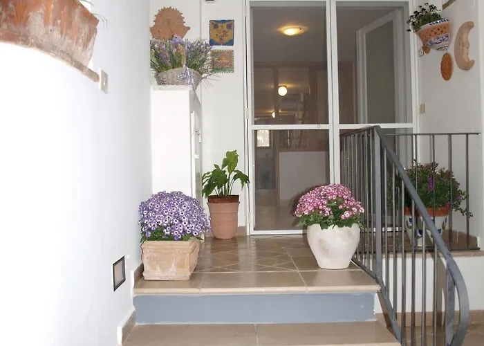 Apollo Panzió Capri