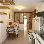 Apollo Bed and breakfast