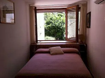 Couette-café Apollo 4*