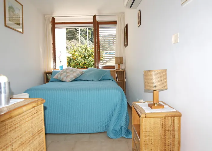 Bed & Breakfast Apollo 4*